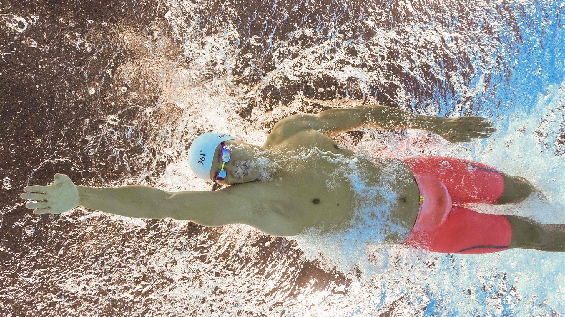 当翡冷翠的月光照进欧冠，苏亚雷斯在加拿大雪原上刻下传奇