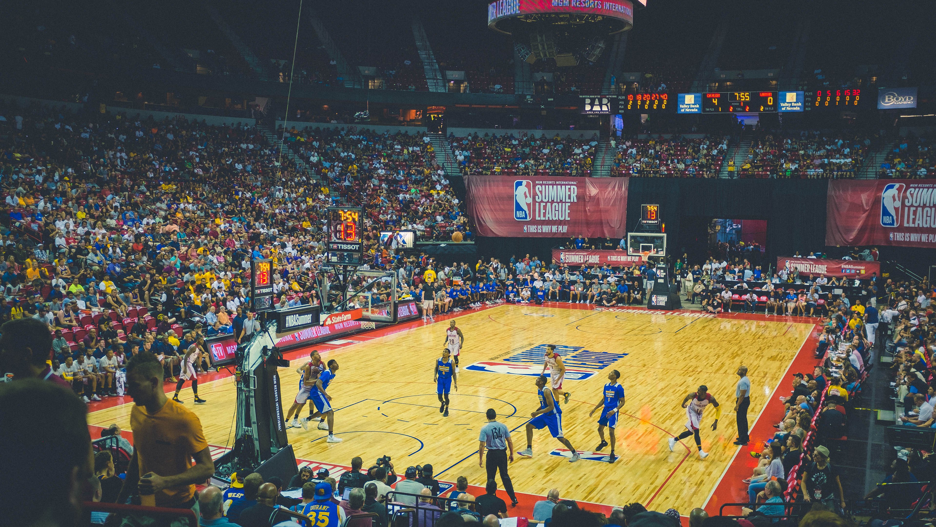 开云体育平台APP-东决关键战之夜，英格拉姆稳定输出不掉线，沉默领袖的无声宣言